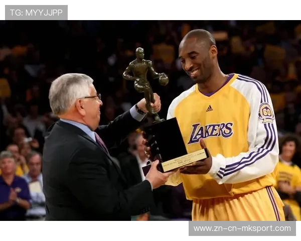 科比的父亲:也是NBA球员,却和科比关系破裂,科比的父亲照片 科比的父亲:也是NBA球员,却和科比关系破裂,科比的父亲照片